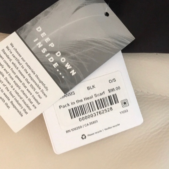 NWT BLACK LULULEMON PACK IN THE HEAT SCARF - OS - Picture 6 of 8